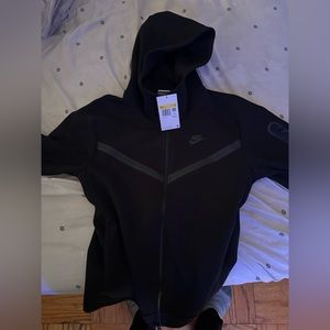 Mens Black Nike Tech Set Size Small